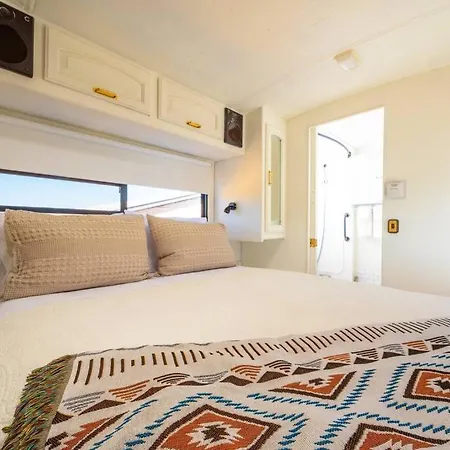 35' Rv- Glamping, Firepit, Private, 15min To Plaza Holiday park